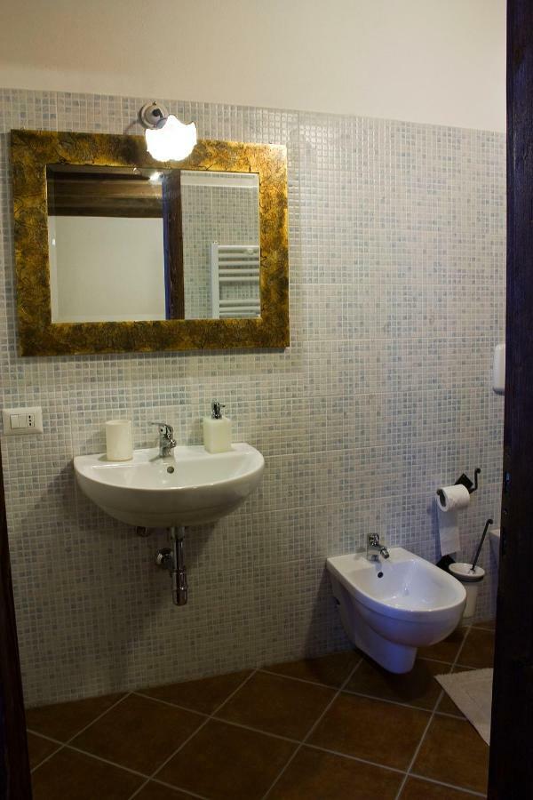 B&B Charme Sa Pardina Orroli Екстер'єр фото