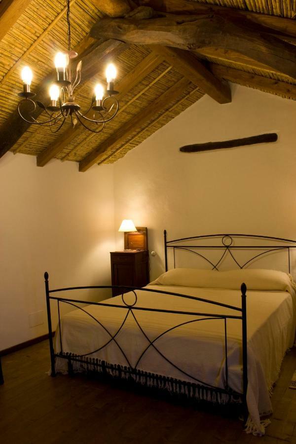 B&B Charme Sa Pardina Orroli Екстер'єр фото